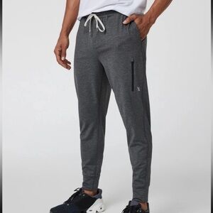 Vuori Men's Gray Sunday Performance Jogger Pants Size L Drawstring Zipper Pocket